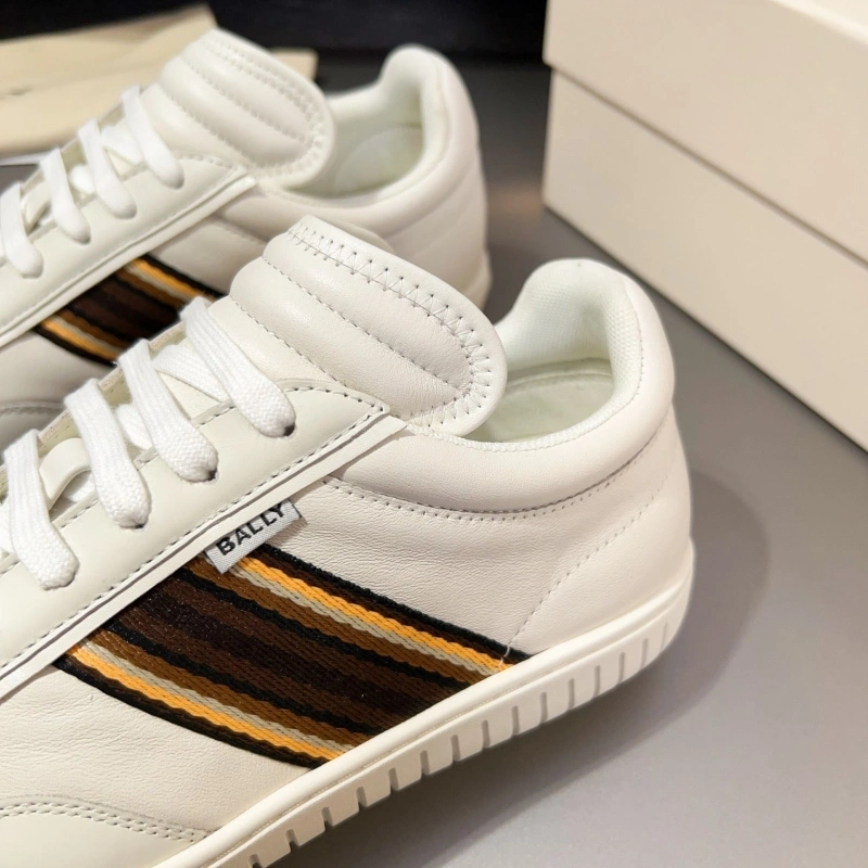 Sophisticated Bxrbxrry Sneakers 115496