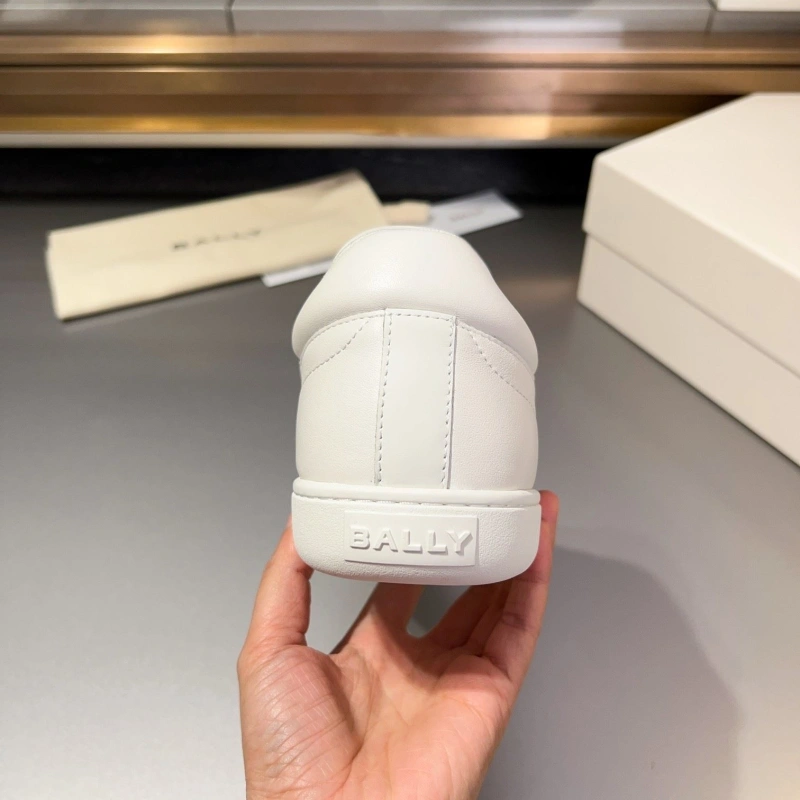 Sophisticated Bxrbxrry Sneakers 115496