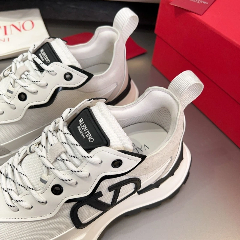 Cozy Vxlxntino Sneakers 232892