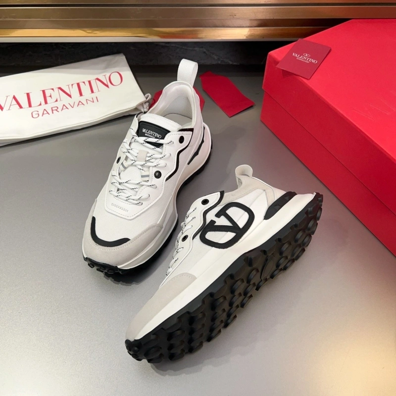 Cozy Vxlxntino Sneakers 232892