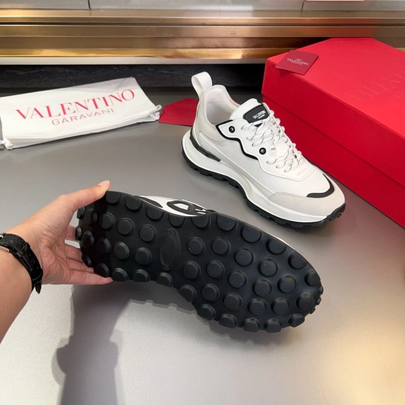 Cozy Vxlxntino Sneakers 232892