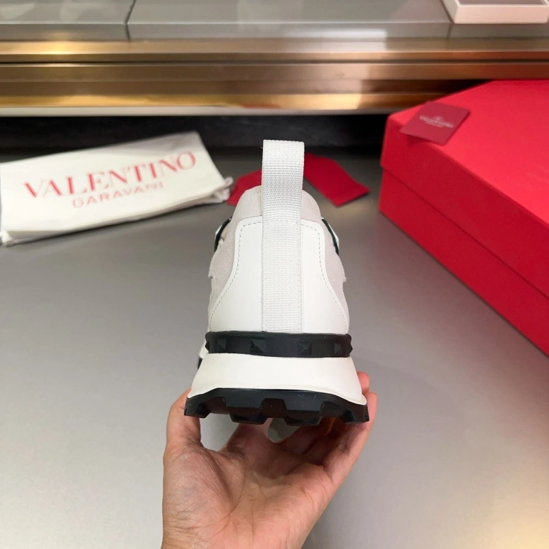 Cozy Vxlxntino Sneakers 232892