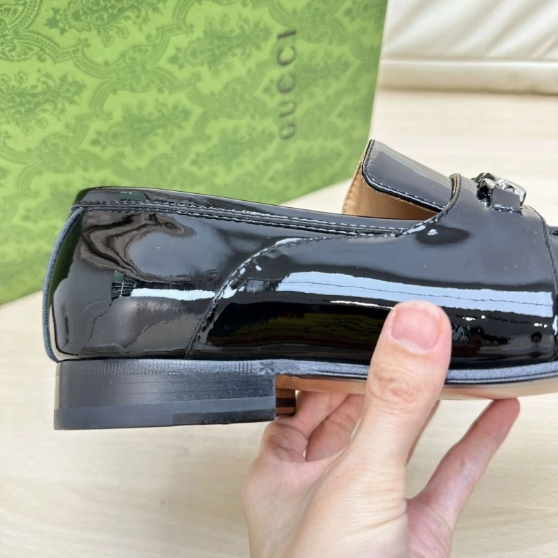 Trendy Gxccx Leather Shoes 166616
