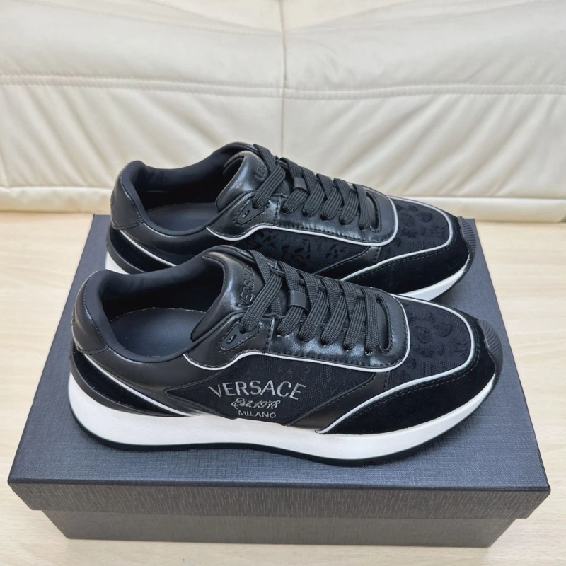 Minimalist Gxvxnchy Sneakers 154650