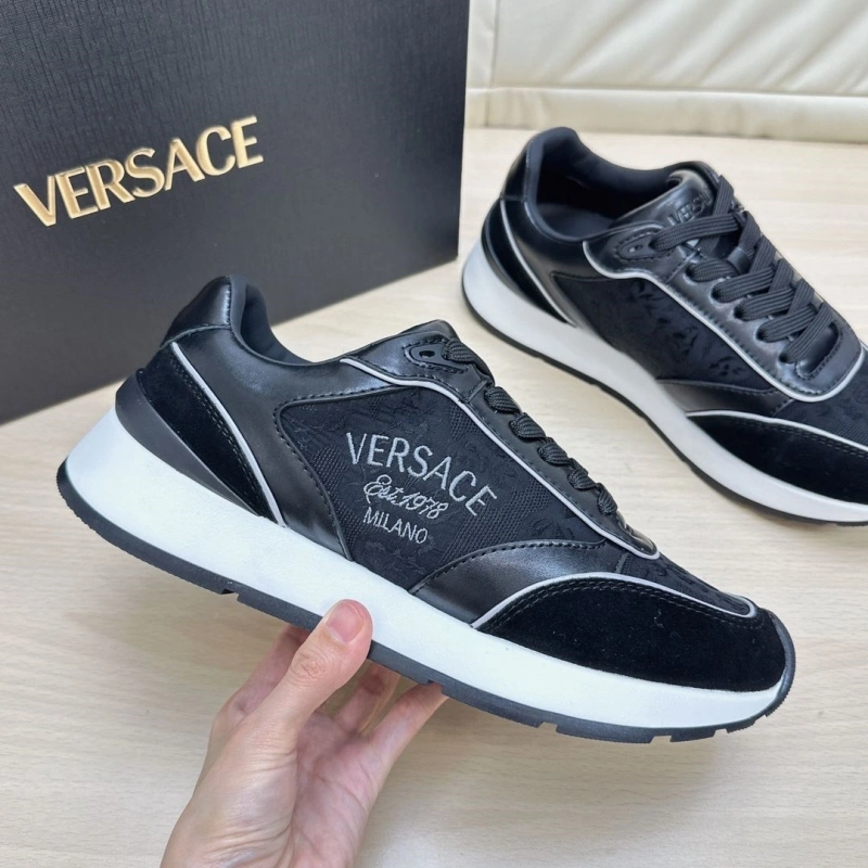 Minimalist Gxvxnchy Sneakers 154650