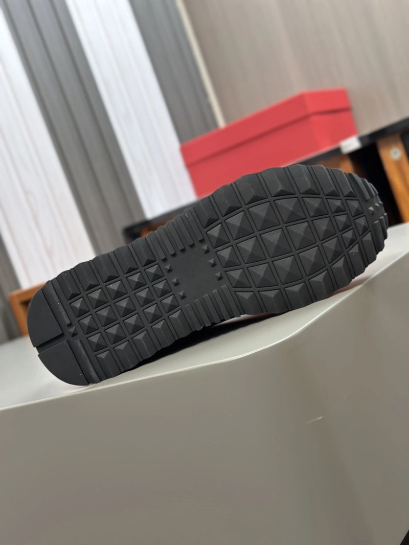 Durable Vxlxntino Sneakers 232893