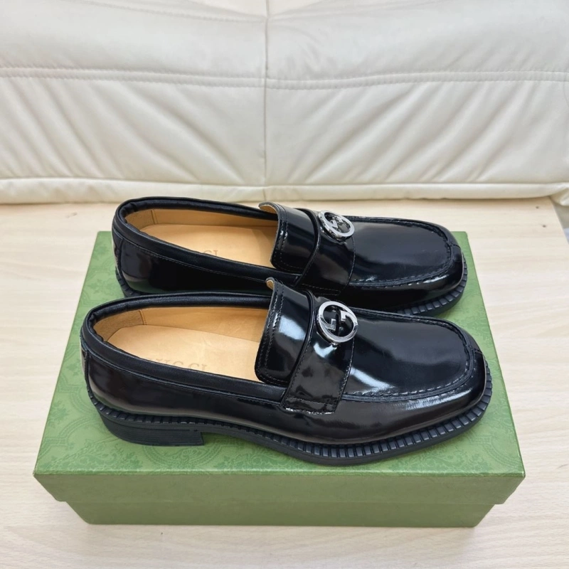 Flexible Gxccx Leather Shoes 166608