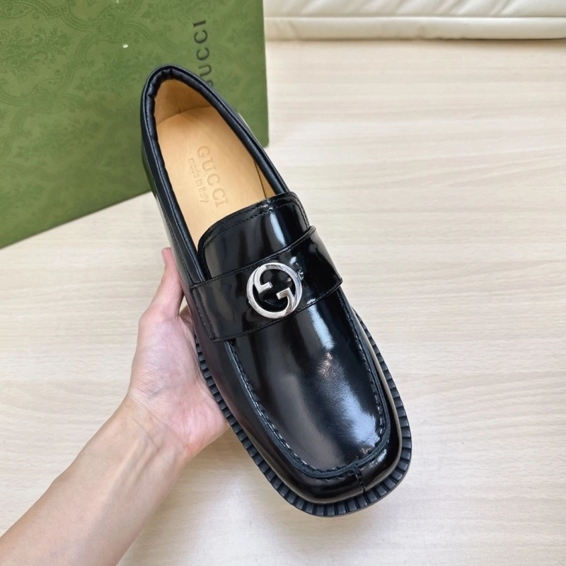 Flexible Gxccx Leather Shoes 166608