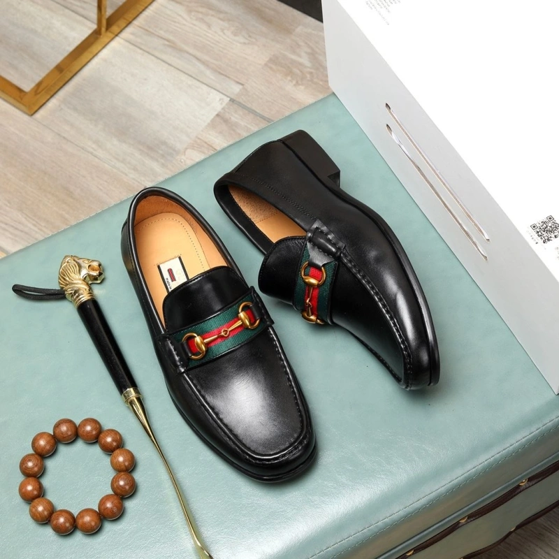 Resilient Gxccx Leather Shoes 166600