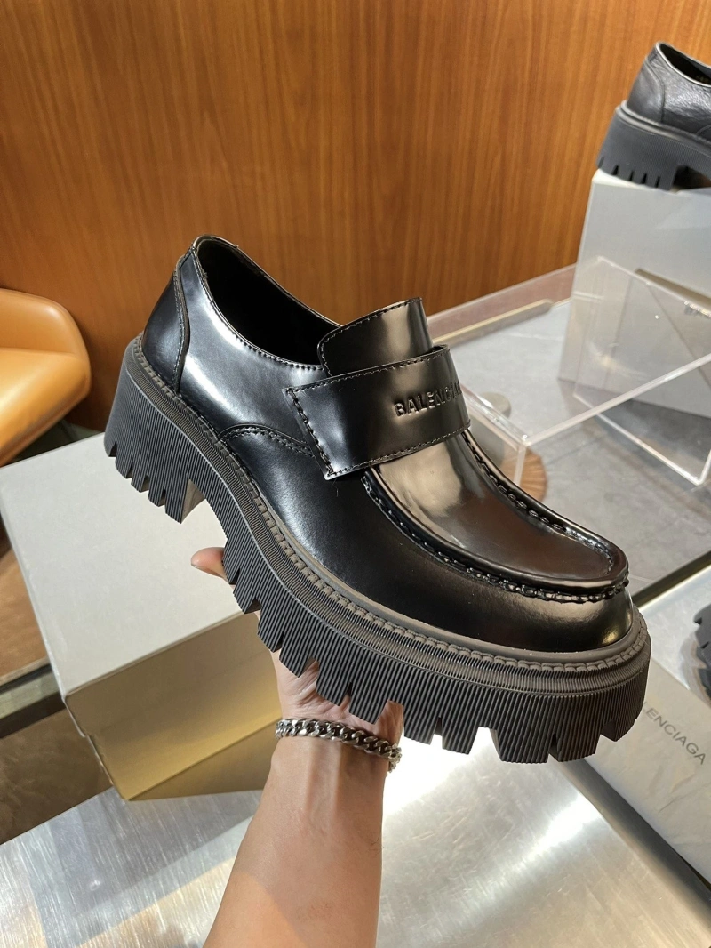 Comfortable Bxlxnciaga Leather Shoes 110471