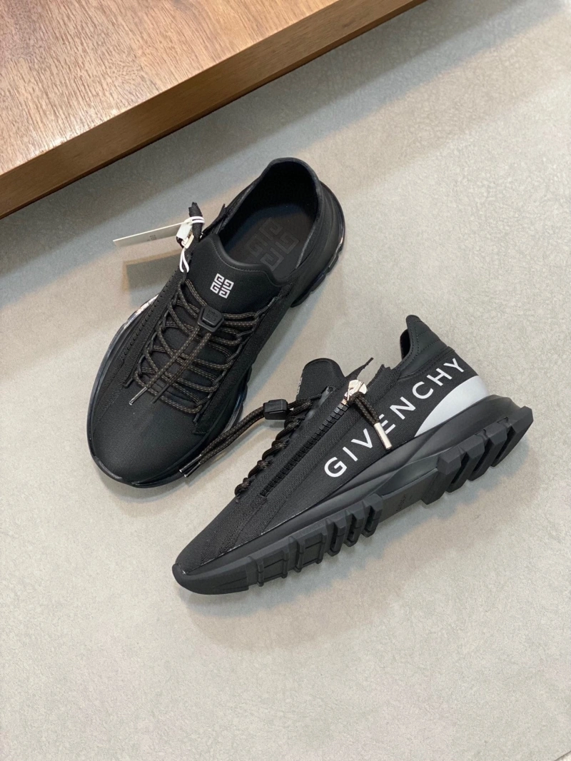 DailyWear Gxvxnchy Sneakers 154645