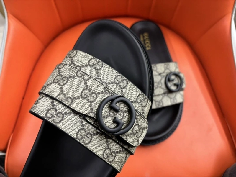 Bright Gxccx Slippers 166468