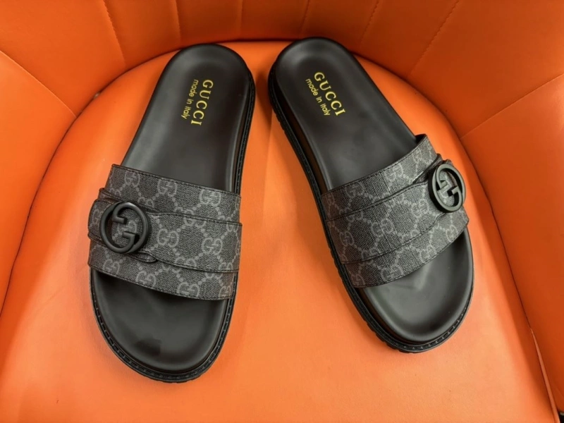 Trendy Gxccx Slippers 166458