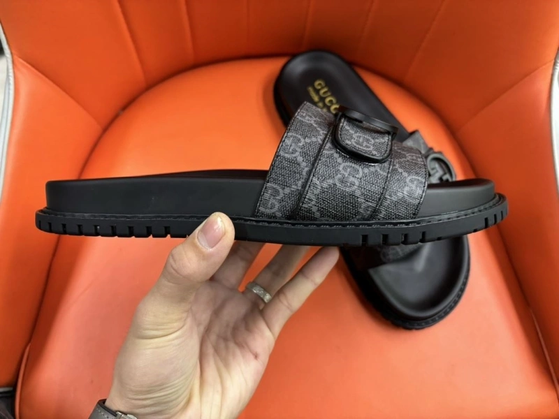 Trendy Gxccx Slippers 166458
