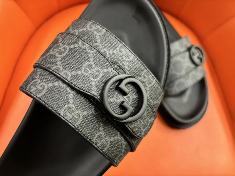 Trendy Gxccx Slippers 166458