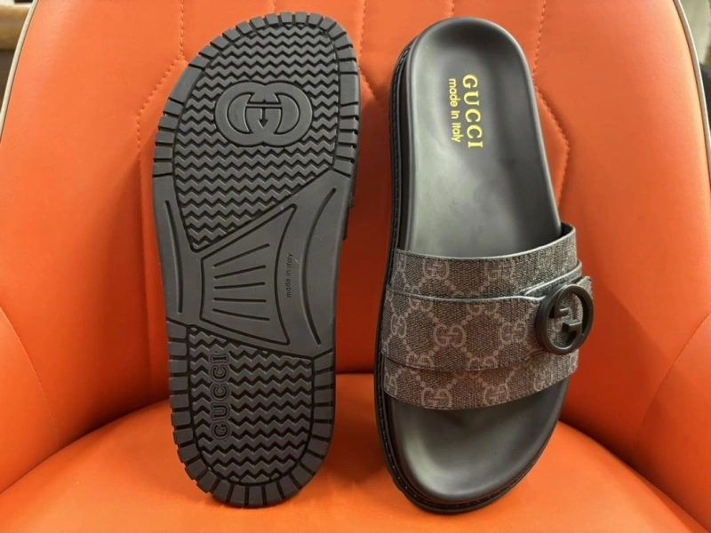 Trendy Gxccx Slippers 166458