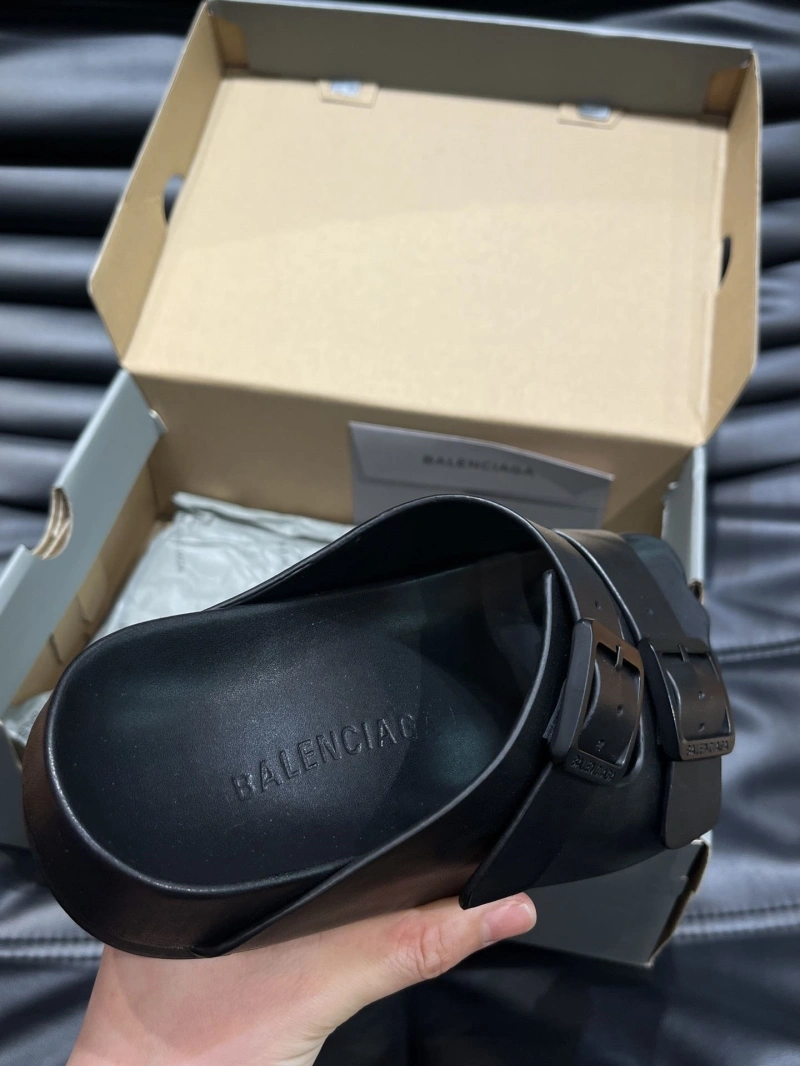Bxlxnciaga Slippers ModernLook 110459