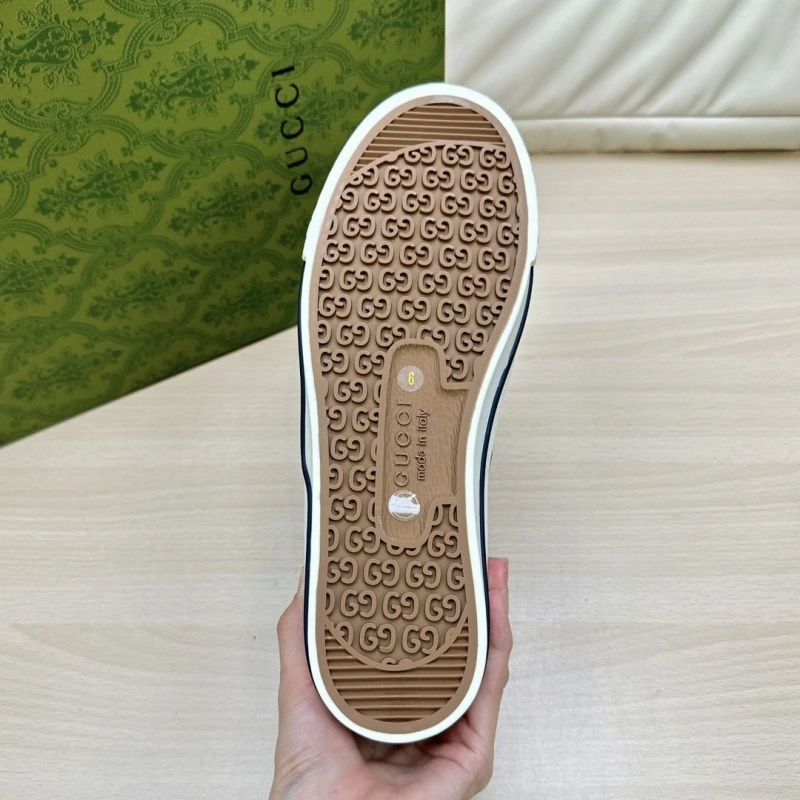 Sleek Gxccx Sneakers 165909