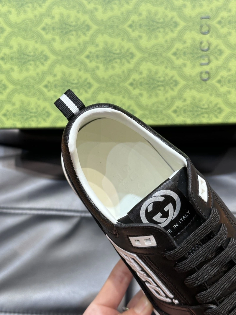 Vibrant Gxccx Sneakers 165915