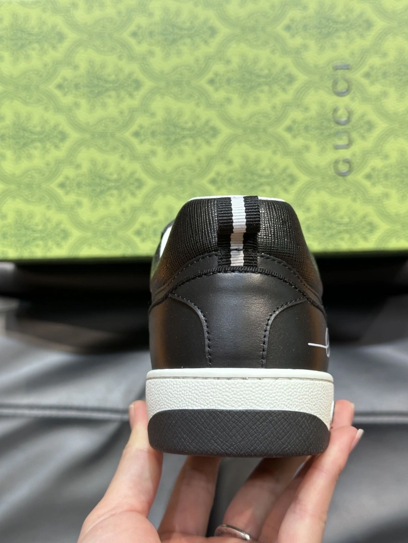 Vibrant Gxccx Sneakers 165915