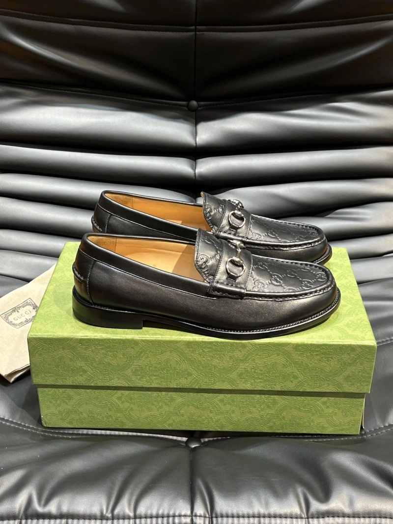Elegant Gxccx Leather Shoes 166569