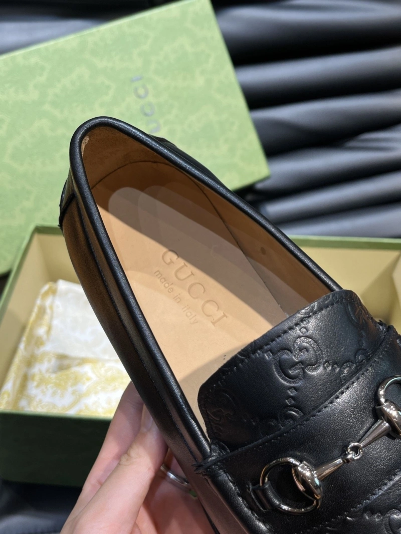 Elegant Gxccx Leather Shoes 166569