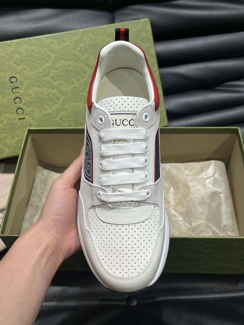 Versatile Gxccx Sneakers 165907