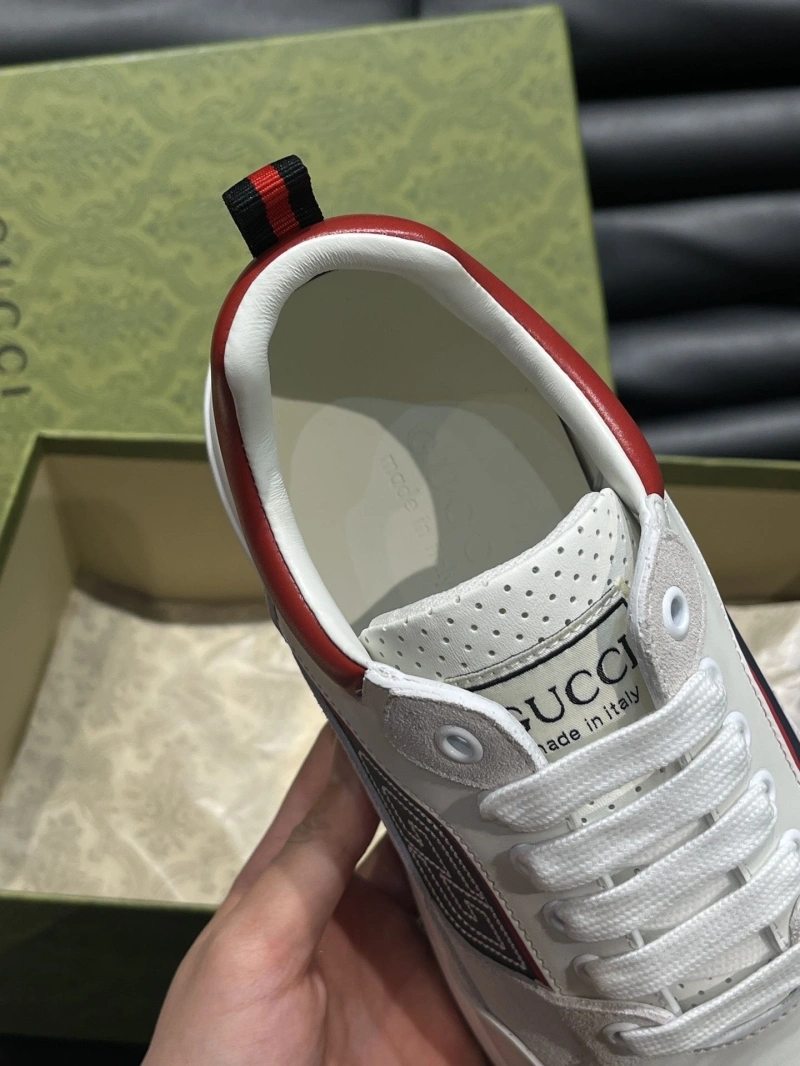 Versatile Gxccx Sneakers 165907