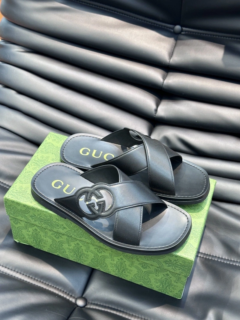 Versatile Gxccx Slippers 166464
