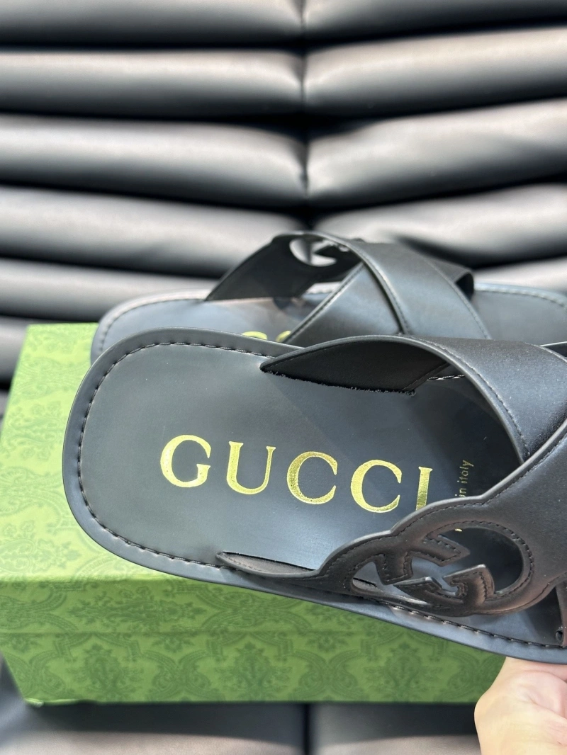 Versatile Gxccx Slippers 166464