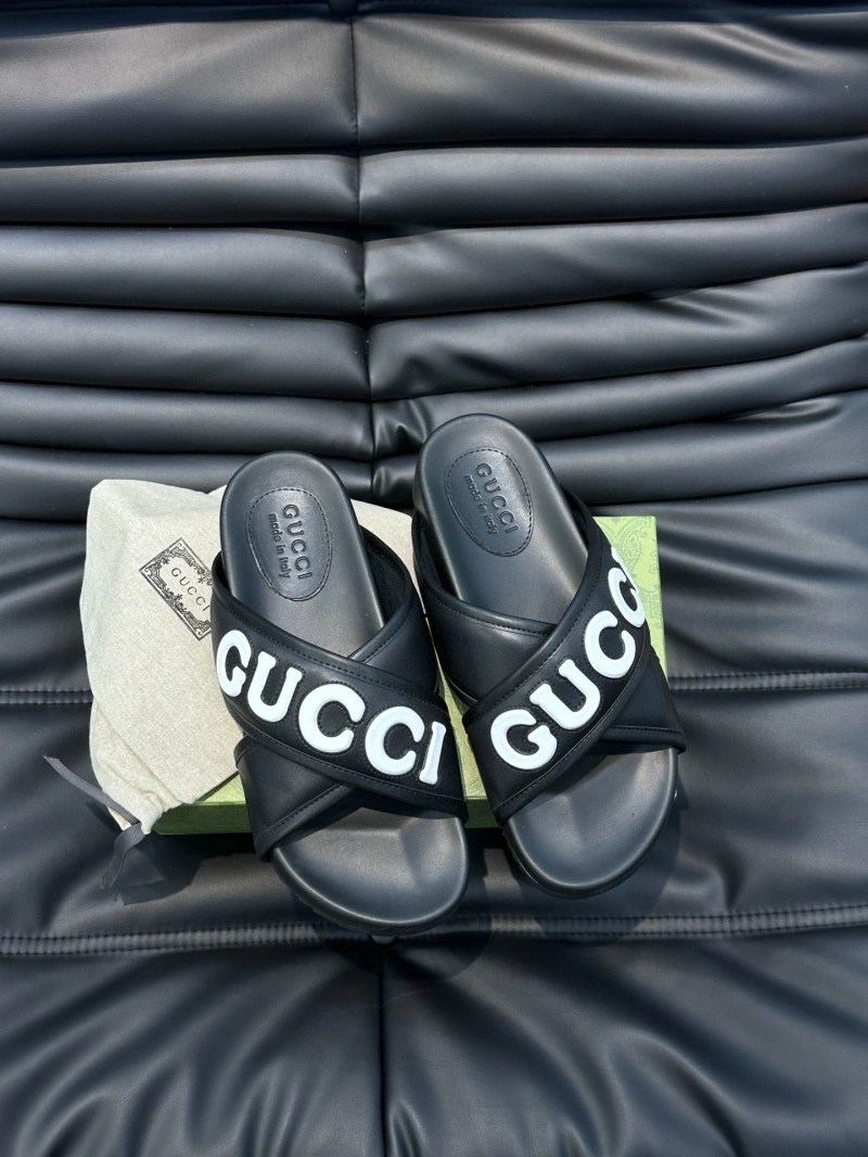 Elegant Gxccx Slippers 166460