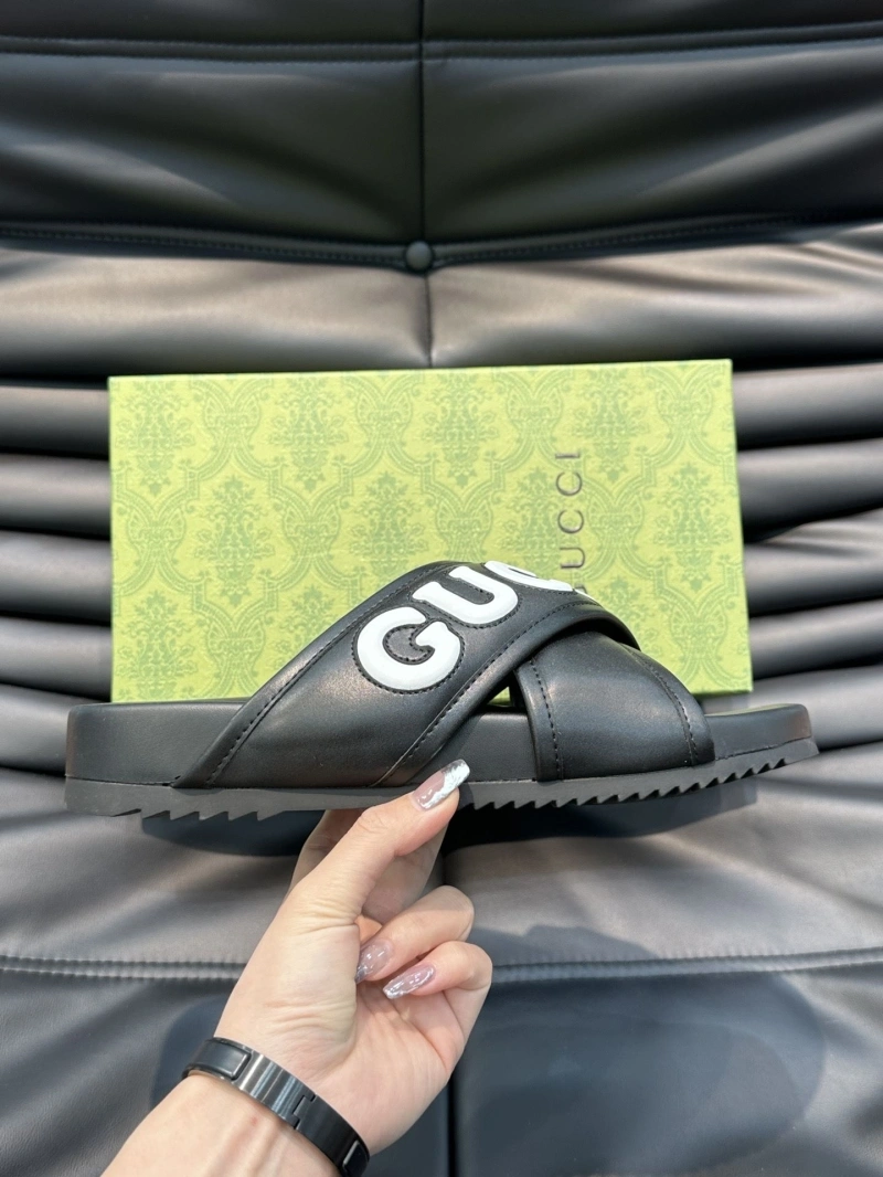 Elegant Gxccx Slippers 166460