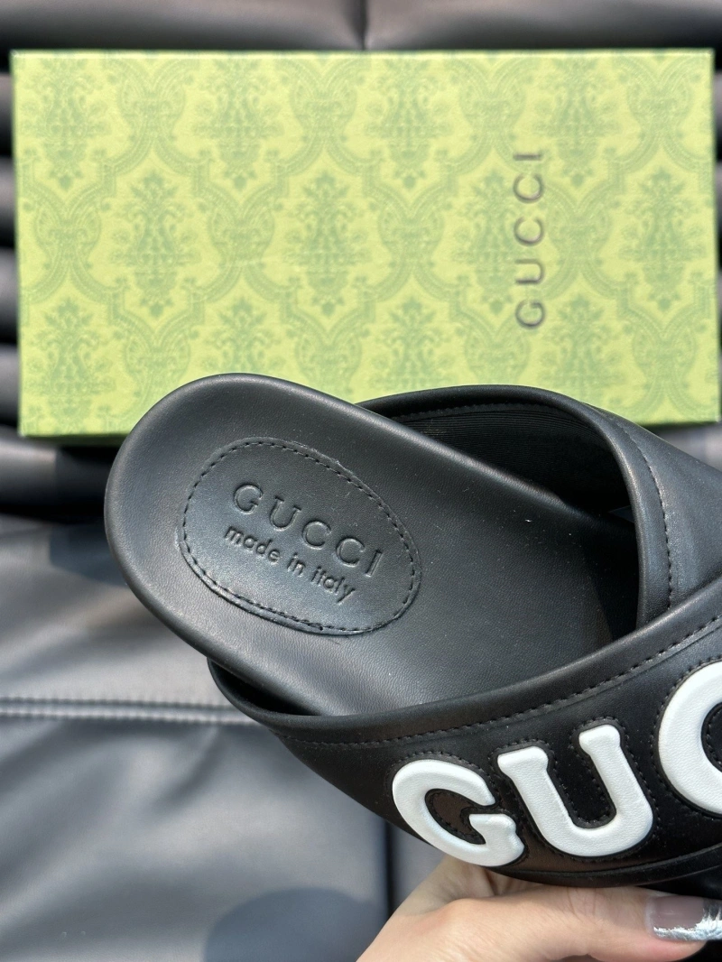Elegant Gxccx Slippers 166460