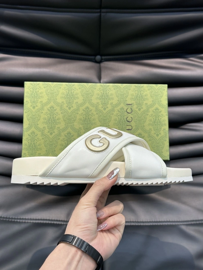 Affordable Gxccx Slippers 166457