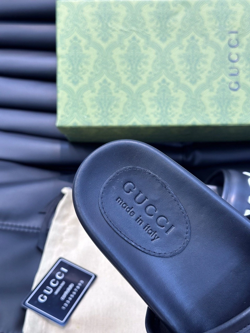 EyeCatching Gxccx Slippers 166455