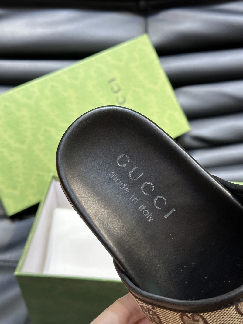 Sophisticated Gxccx Slippers 166452