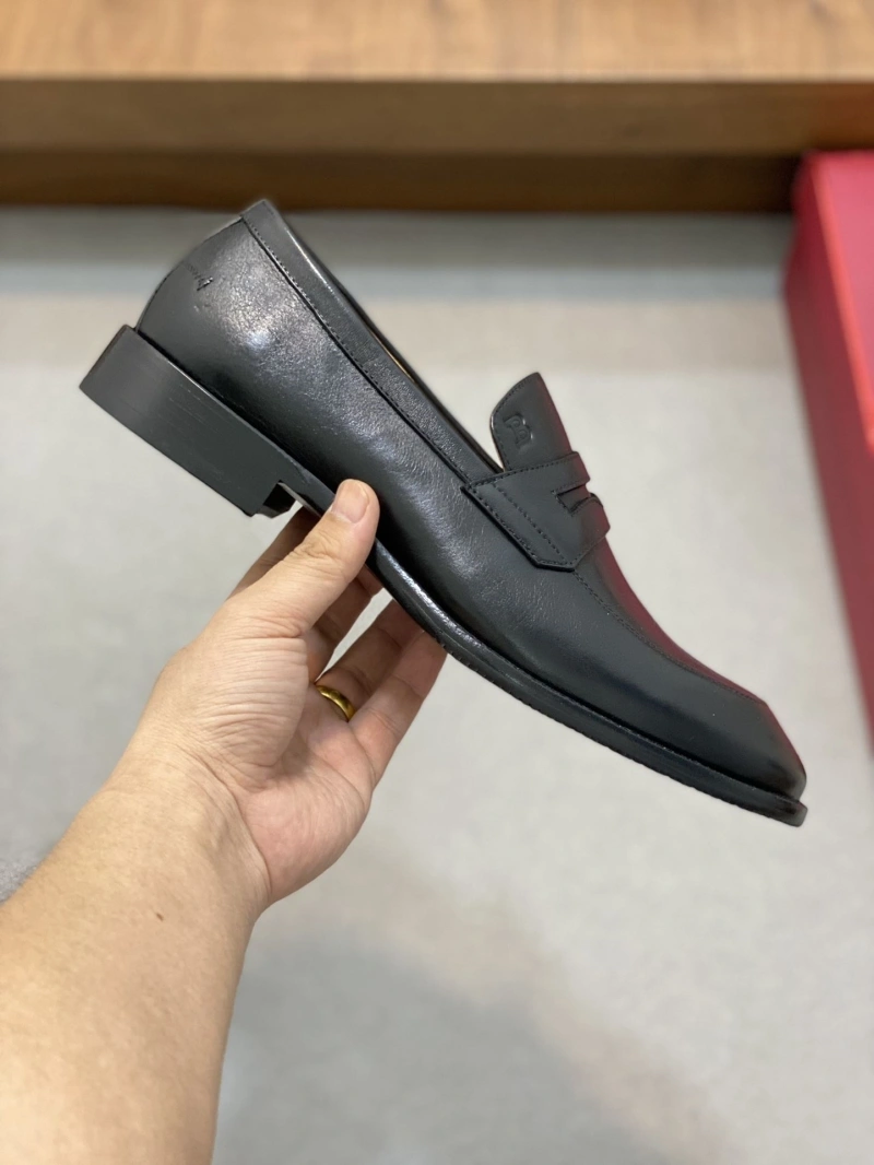 EyeCatching Bxrbxrry Leather Shoes 115609