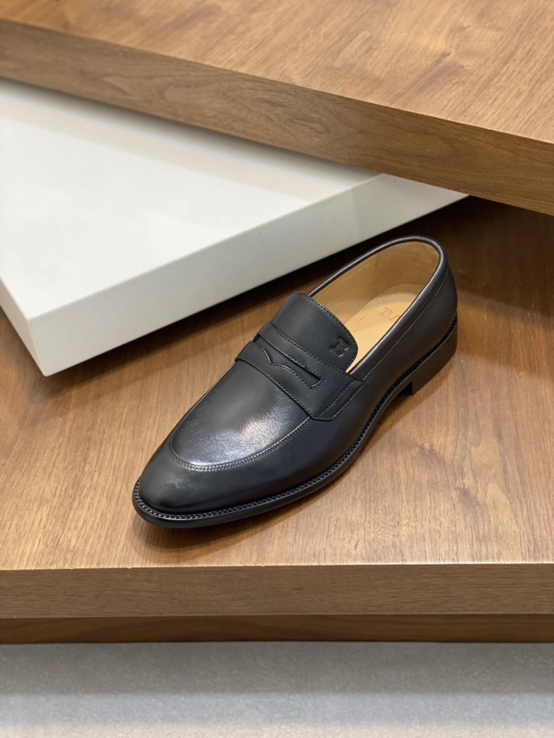 EyeCatching Bxrbxrry Leather Shoes 115609