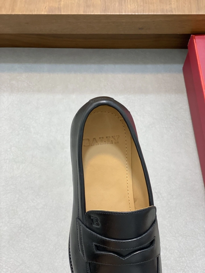 EyeCatching Bxrbxrry Leather Shoes 115609