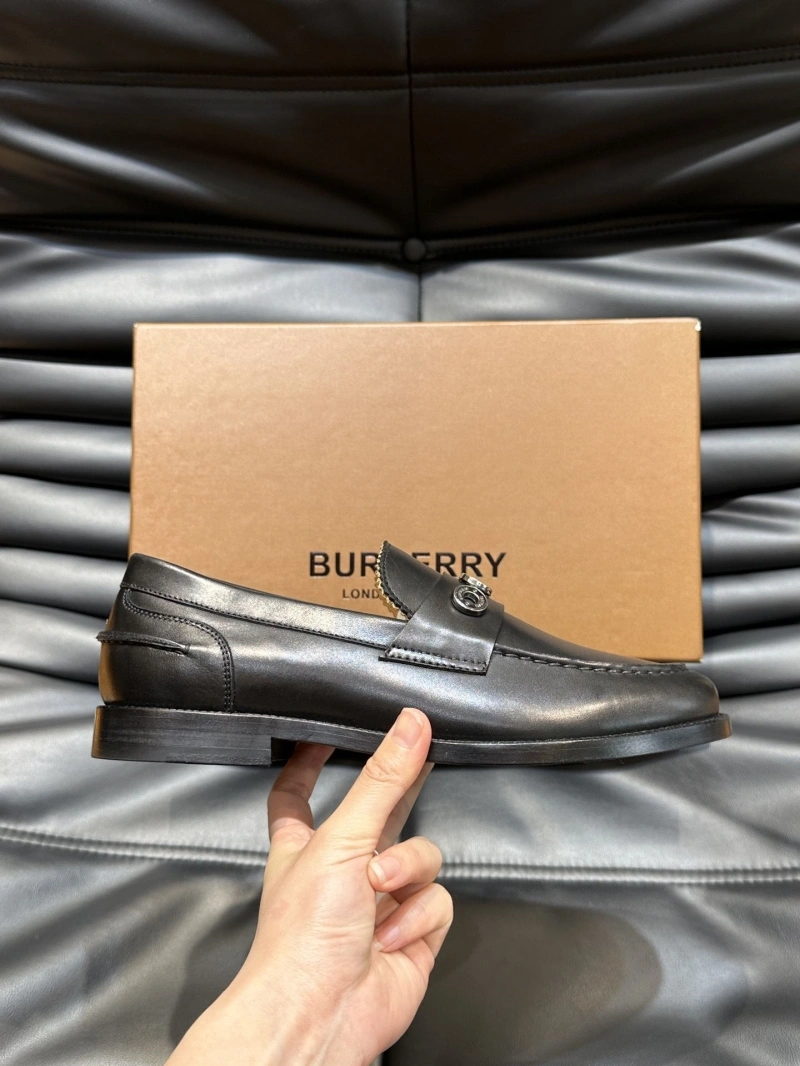Versatile Bxrbxrry Leather Shoes 115599