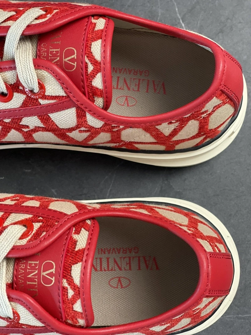 Fashionable Vxlxntino Sneakers 232891