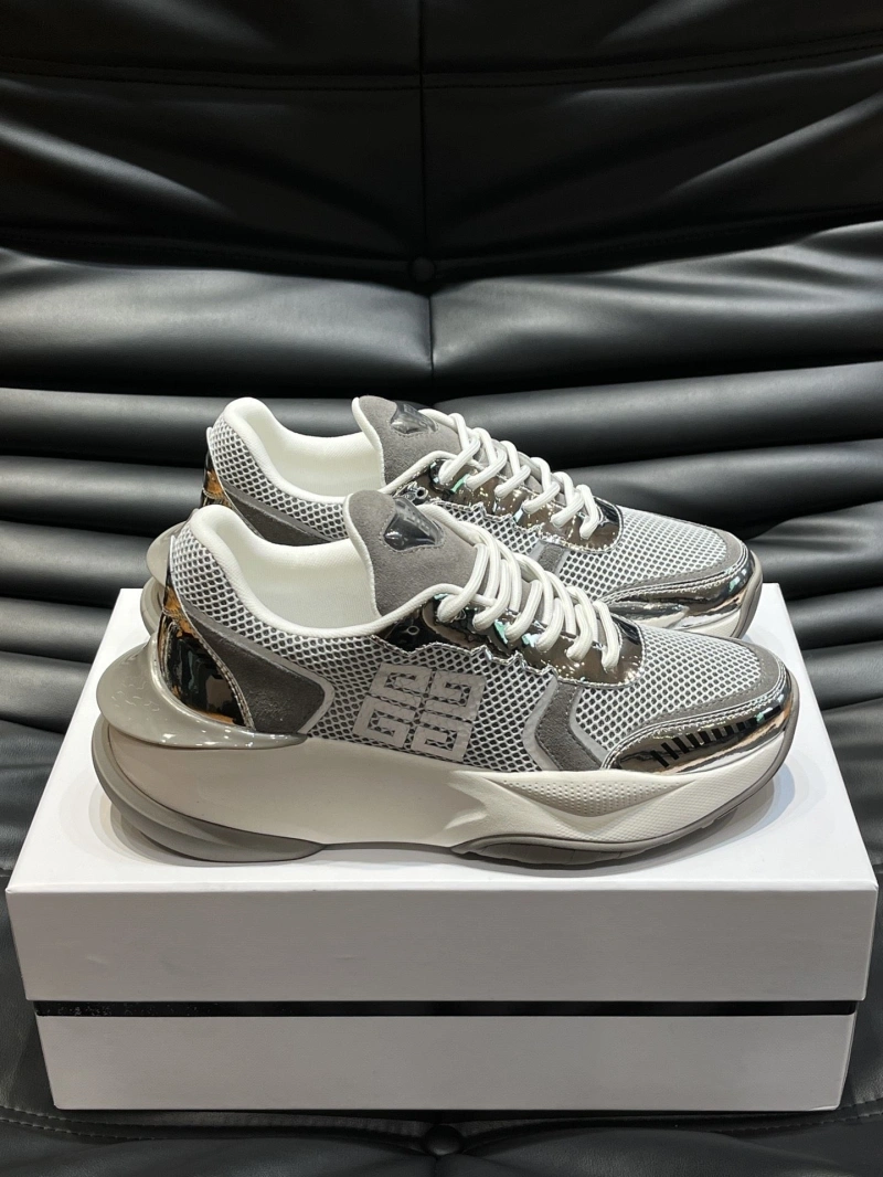 Modern Gxvxnchy Sneakers 154641