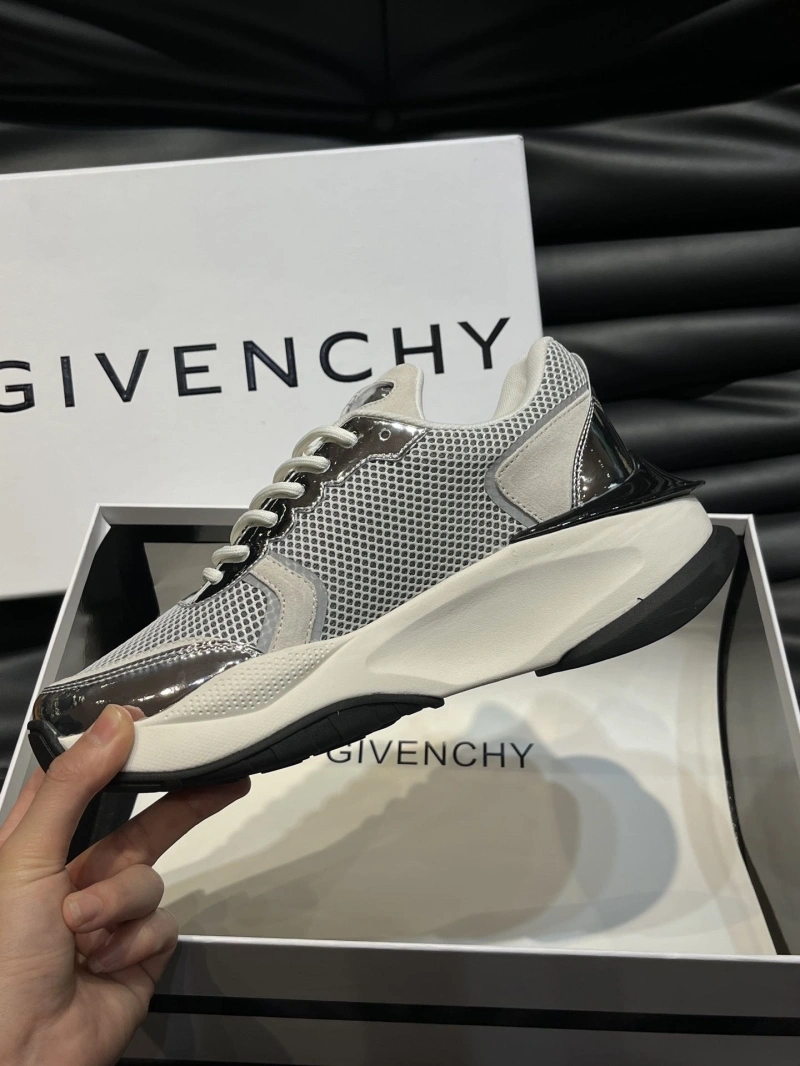 Elegant Gxvxnchy Sneakers 154642