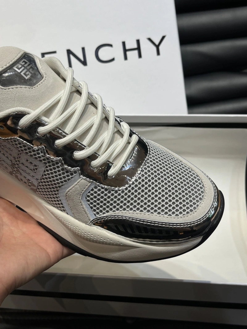Elegant Gxvxnchy Sneakers 154642