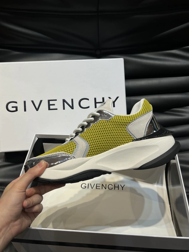 Gxvxnchy Sneakers UrbanStyle 154639