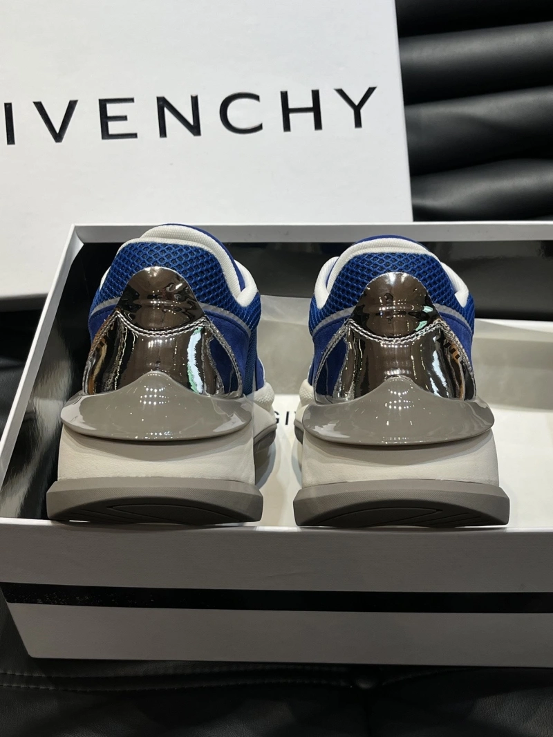Compact Gxvxnchy Sneakers 154640