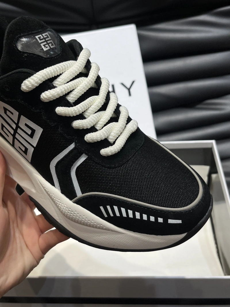 Comfortable Gxvxnchy Sneakers 154638