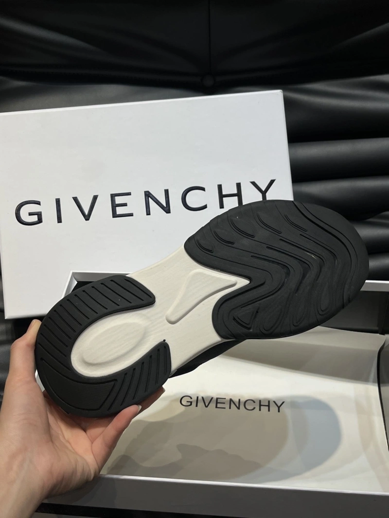 Comfortable Gxvxnchy Sneakers 154638