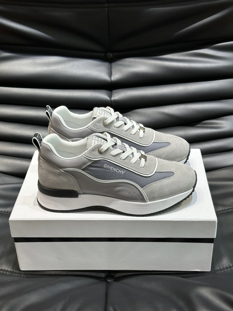 Gxvxnchy Sneakers Resilient 154634