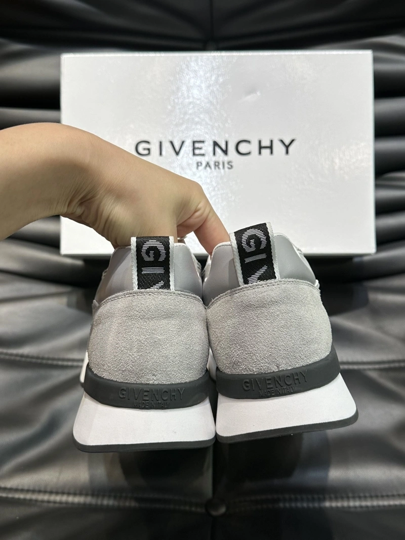 Gxvxnchy Sneakers Resilient 154634